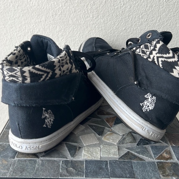 US Polo Assn. Woman’s Sneakers Size 8 Used - Good Condition - Picture 6 of 13